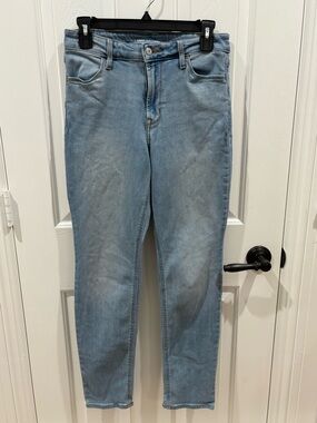 Old Navy Light Wash Women's High-Rise Straight Jeans